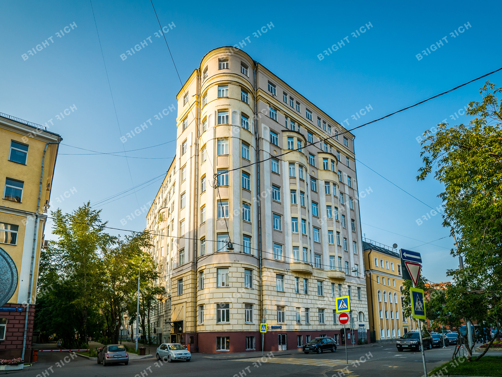 Бизнес-центр Малая Пироговская 16