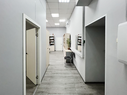 Офис 1382 кв м - 2
