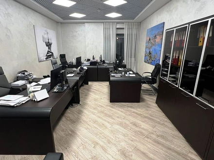 Офис 4nbsp566 кв м - 0